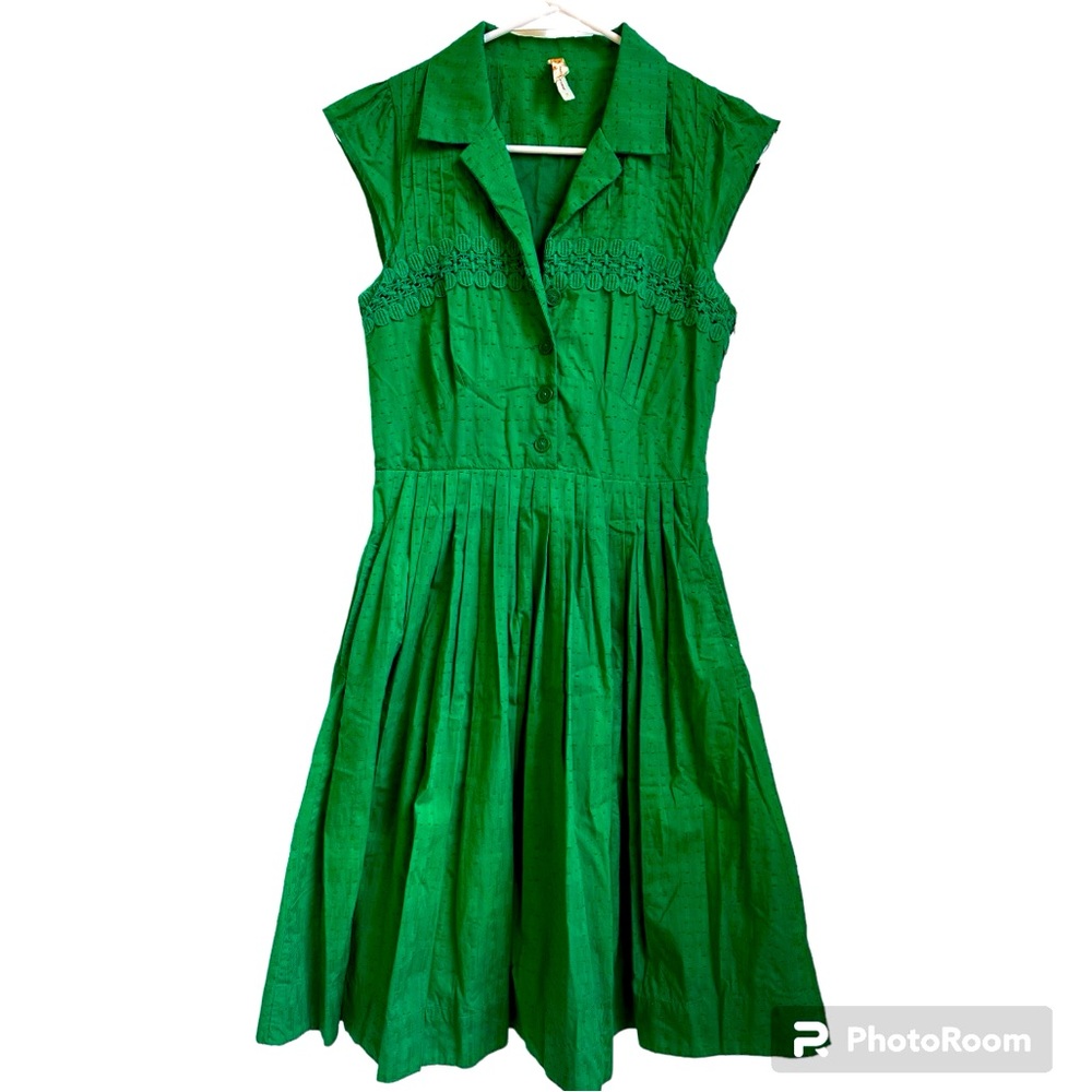Maeve Anthropologie Beda Pleated Midi size 2